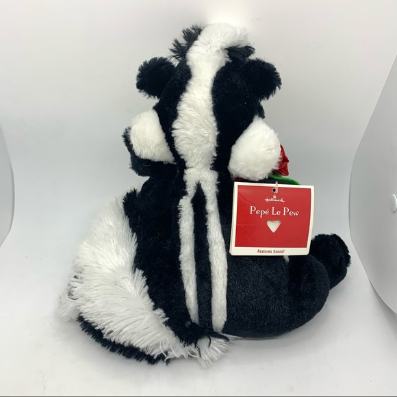 Pepe Le Pew Talking Skunk Plush w/ Tags Retired - Picture 6 of 8